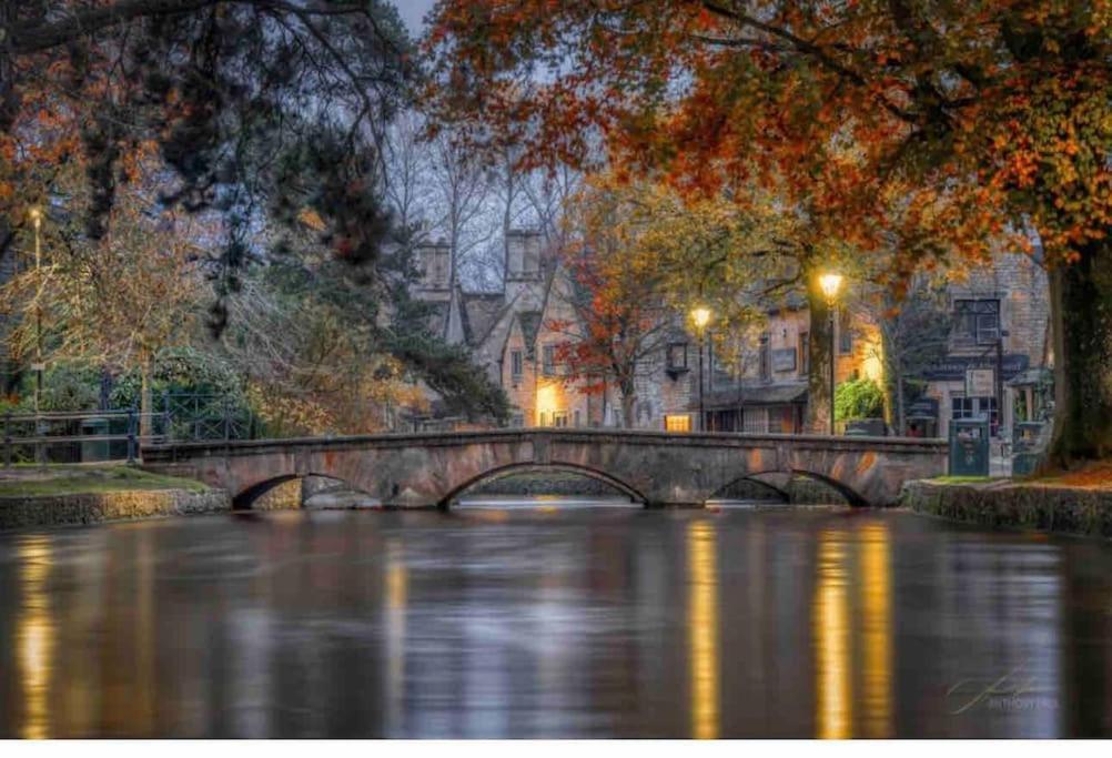 Вілла Beautiful Cotswold Couples Retreat Bourton-on-the-Water Екстер'єр фото